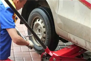 双榆树附近拖车24小时服务热线电话