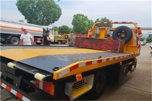 双榆树附近拖车电话号码服务